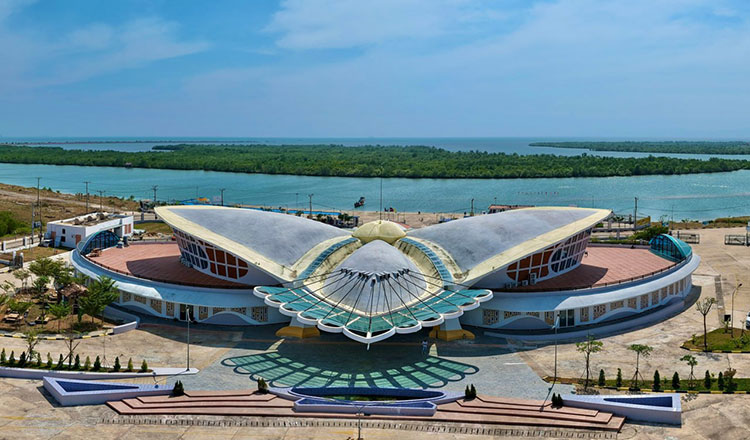 Kampot International Port